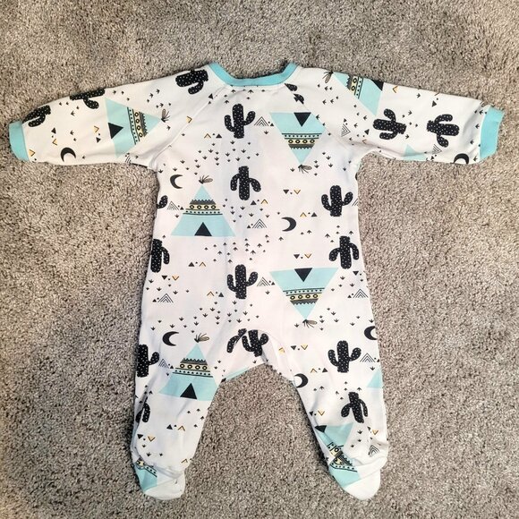 Like New! 100% Cotton Footed Sleeper- Size 0-3 Months - Picture 2 of 3